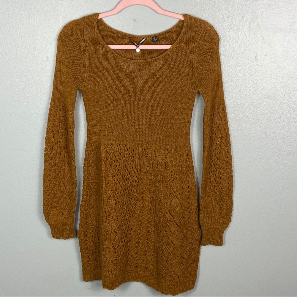 Anthropologie Knitted & Knotted sweater dress